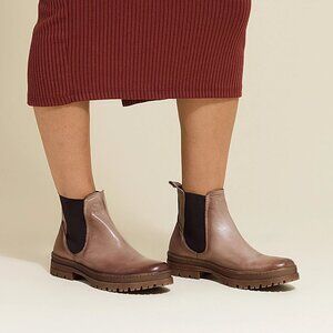 NEW MIZ MOOZ Made In Portugal Leather Alessia Booties in Beige for women 825 5m3